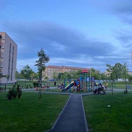 Universitatii Rooms オラデア エクステリア 写真